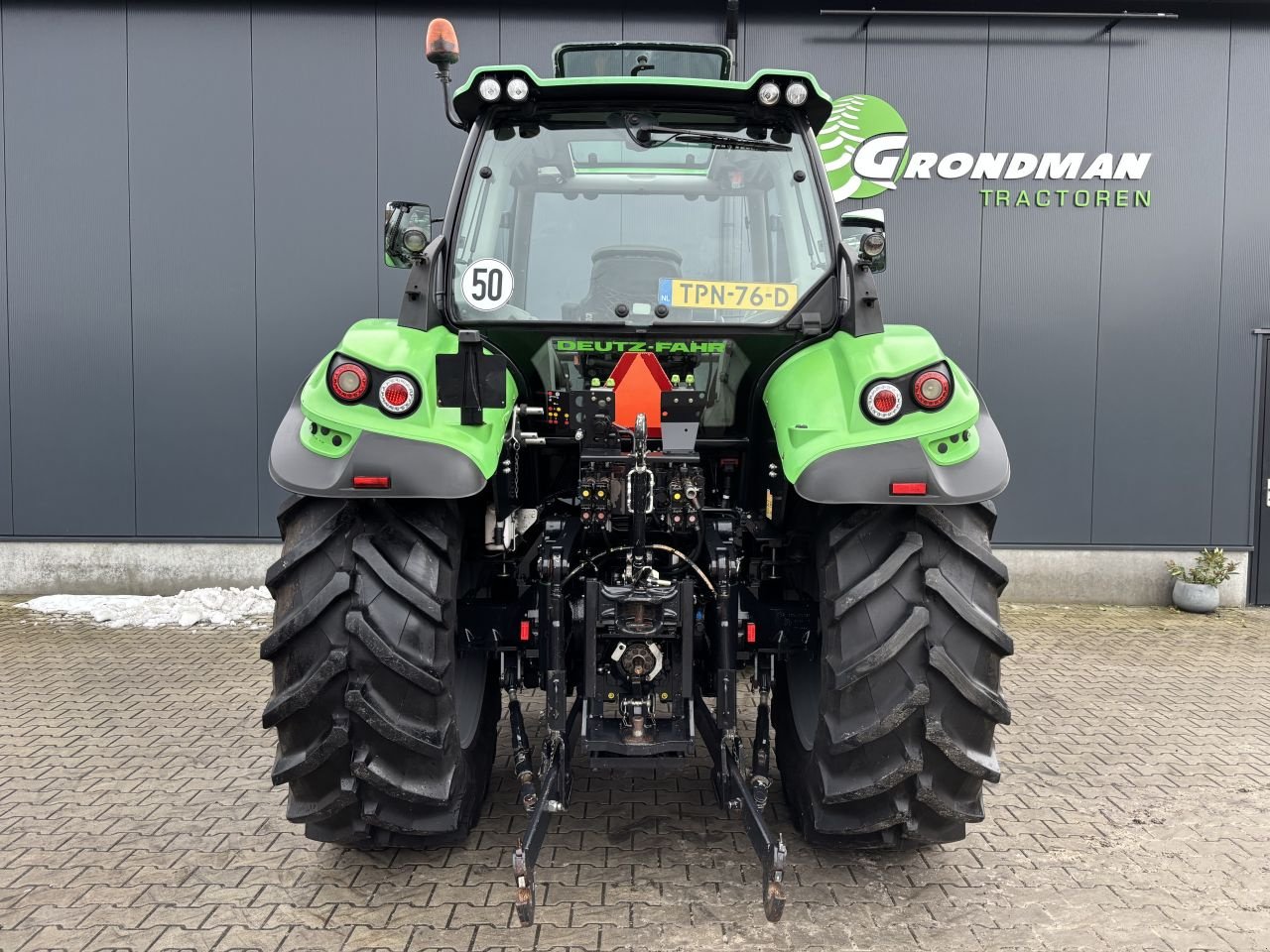 Traktor от тип Deutz Agrotron 6140, Gebrauchtmaschine в Daarle (Снимка 7)