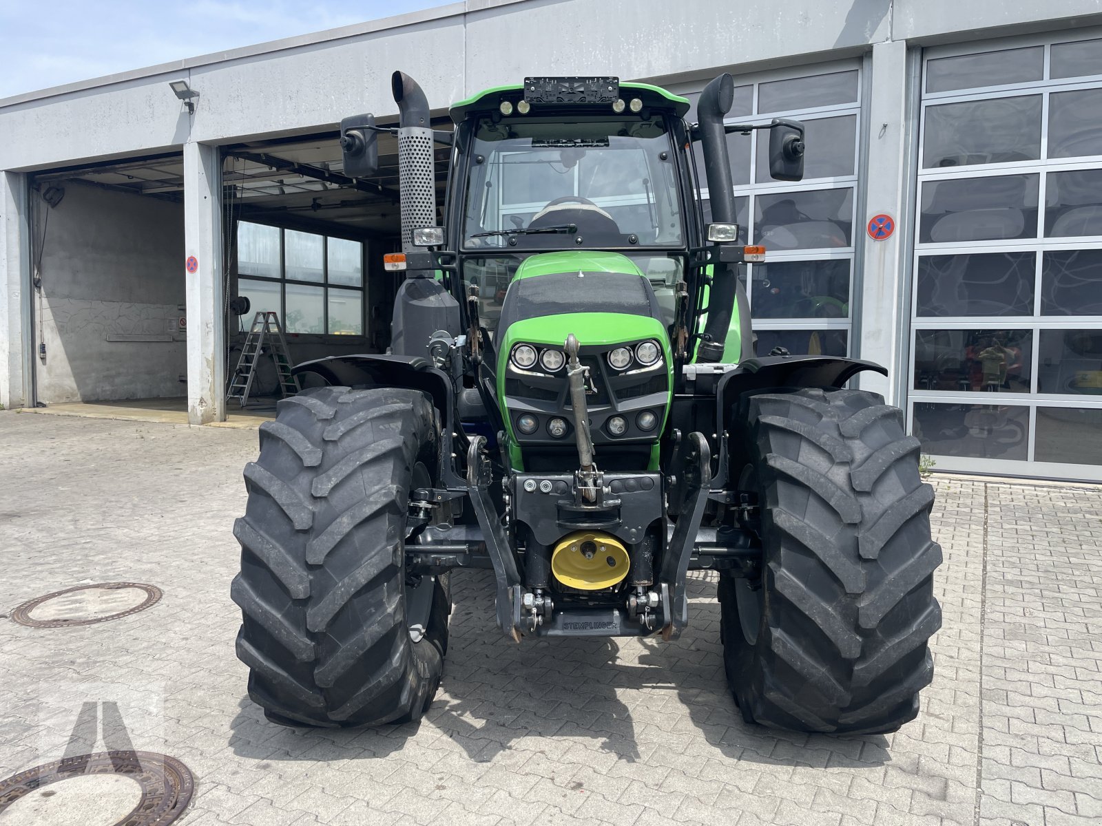 Traktor του τύπου Deutz agrotron 6190 C-Shift, Gebrauchtmaschine σε Eggenfelden (Φωτογραφία 2)