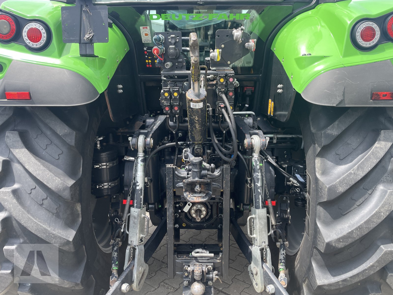 Traktor του τύπου Deutz agrotron 6190 C-Shift, Gebrauchtmaschine σε Eggenfelden (Φωτογραφία 13)