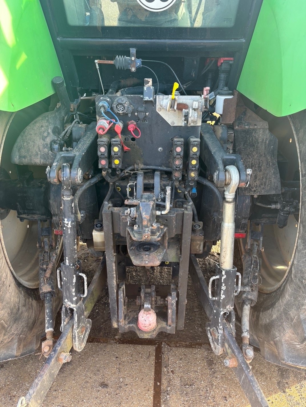 Traktor des Typs Deutz Agrotron 630 TTV, Gebrauchtmaschine in Petersberg (Bild 7)