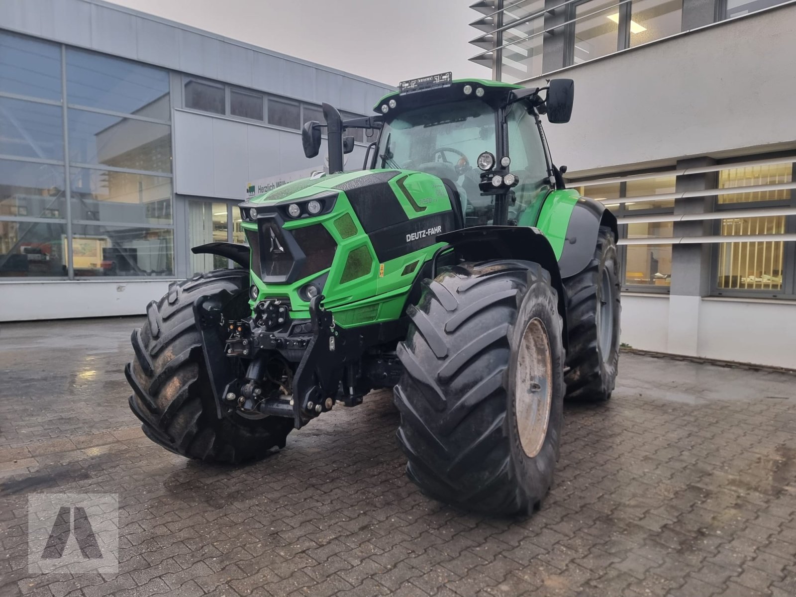 Traktor от тип Deutz Agrotron 7250 TTV, Gebrauchtmaschine в Regensburg (Снимка 1)