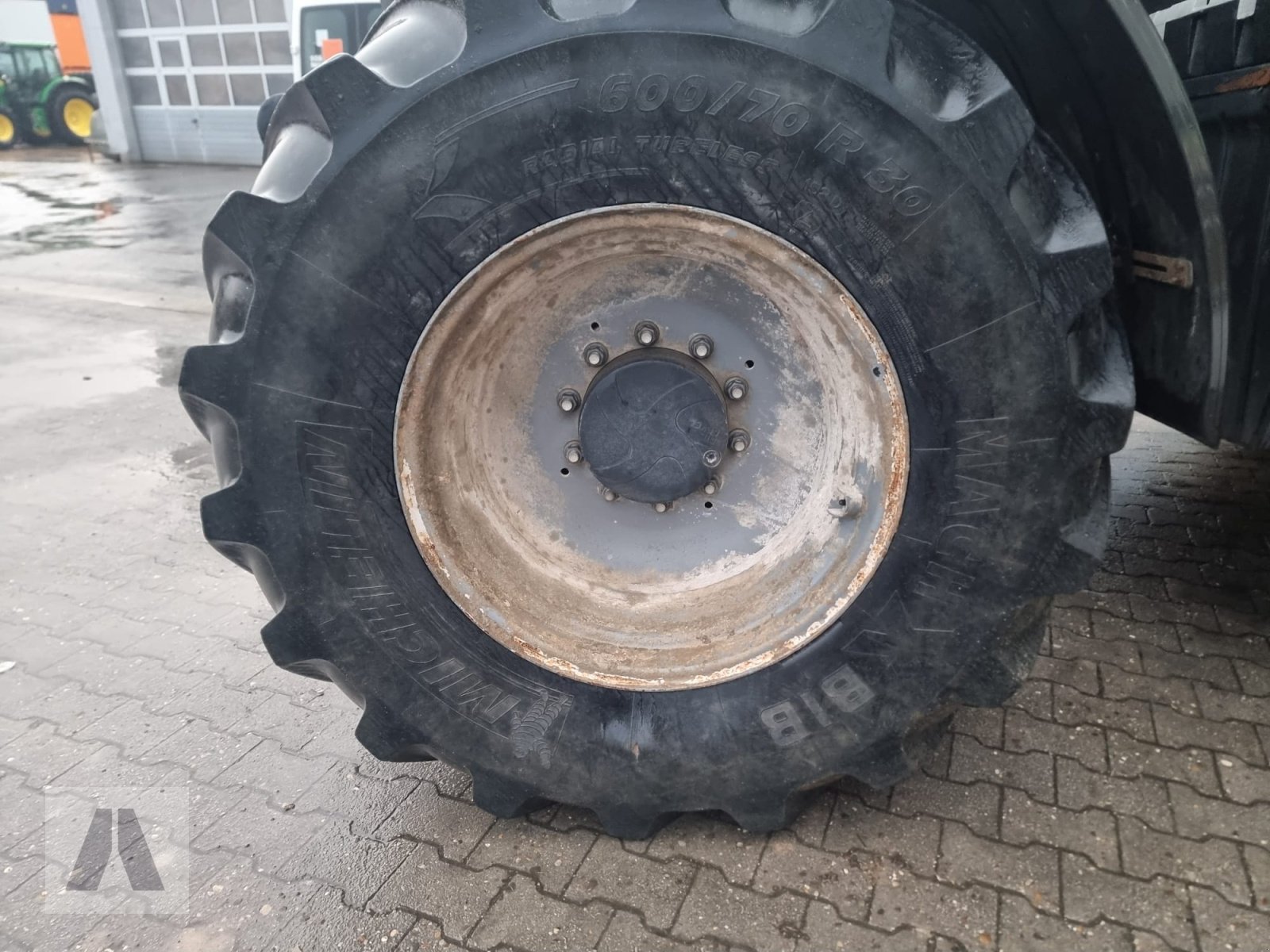 Traktor от тип Deutz Agrotron 7250 TTV, Gebrauchtmaschine в Regensburg (Снимка 8)
