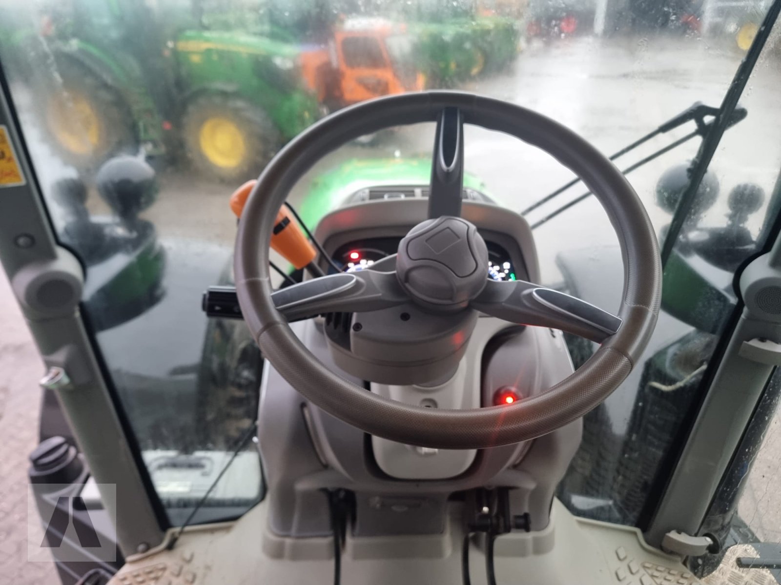 Traktor от тип Deutz Agrotron 7250 TTV, Gebrauchtmaschine в Regensburg (Снимка 10)