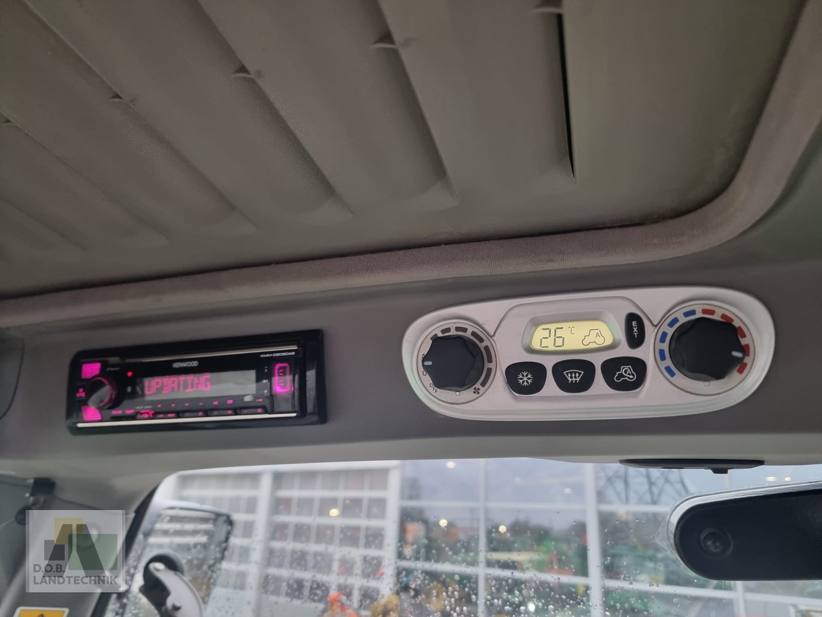 Traktor от тип Deutz Agrotron 7250 TTV, Gebrauchtmaschine в Regensburg (Снимка 23)