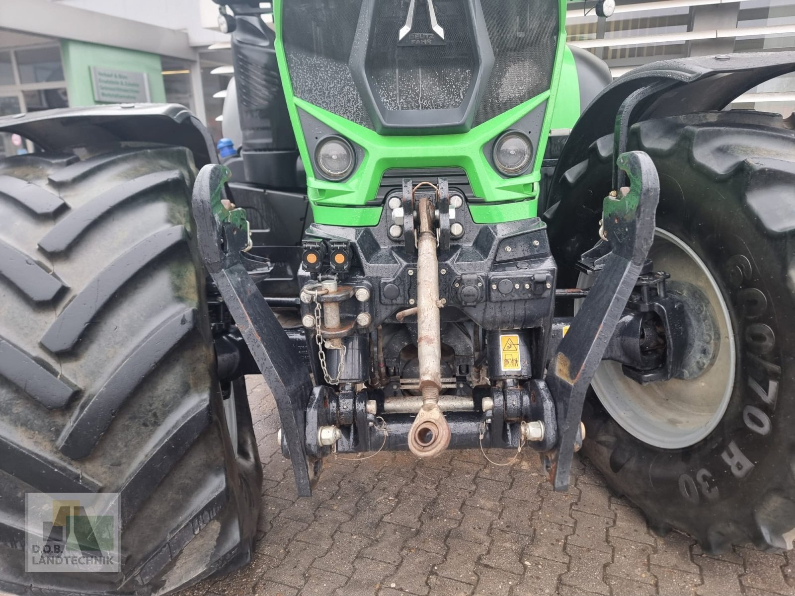 Traktor от тип Deutz Agrotron 7250 TTV, Gebrauchtmaschine в Regensburg (Снимка 10)