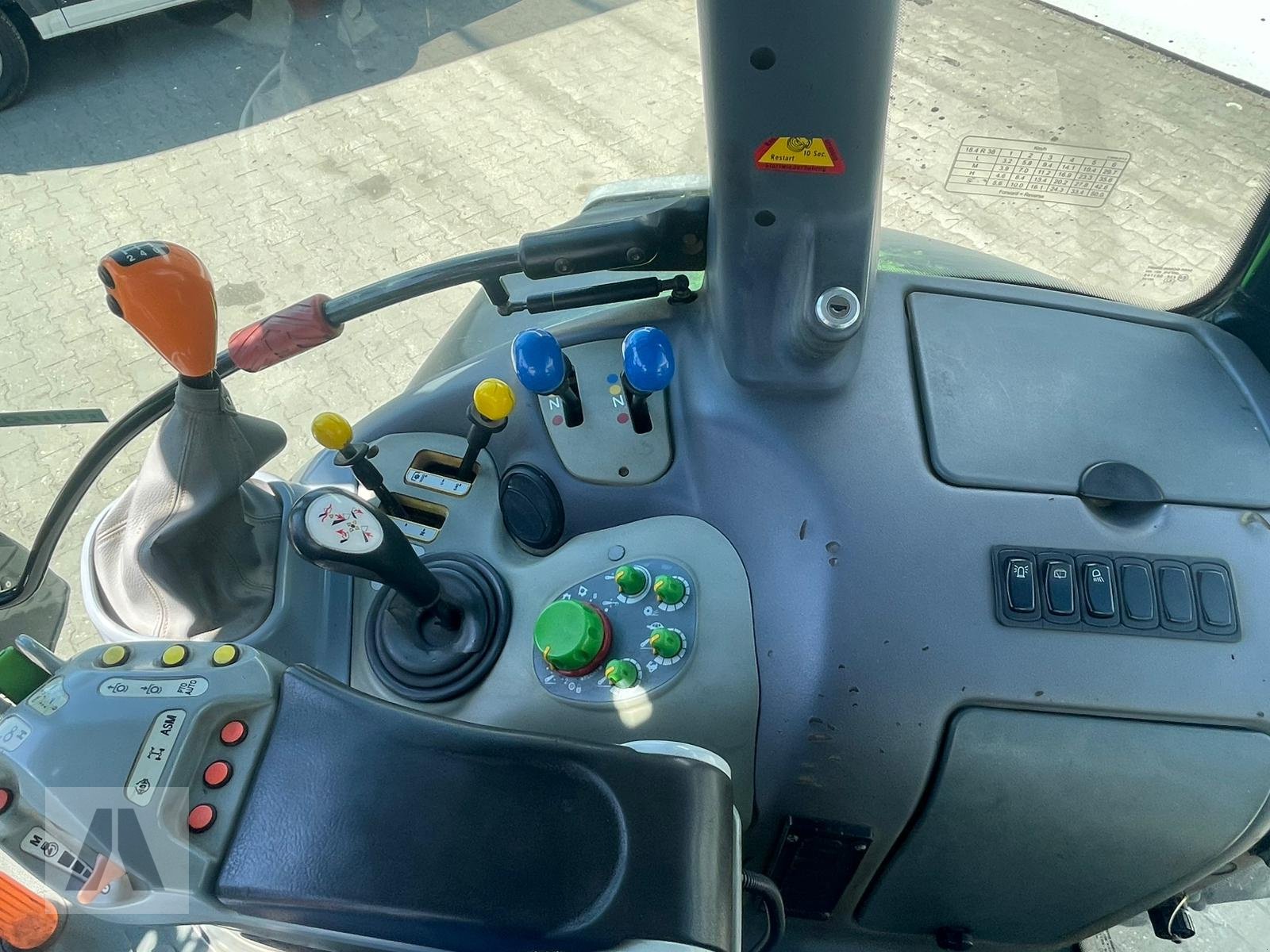 Traktor typu Deutz Agrotron M 600, Gebrauchtmaschine w Regensburg (Zdjęcie 13)