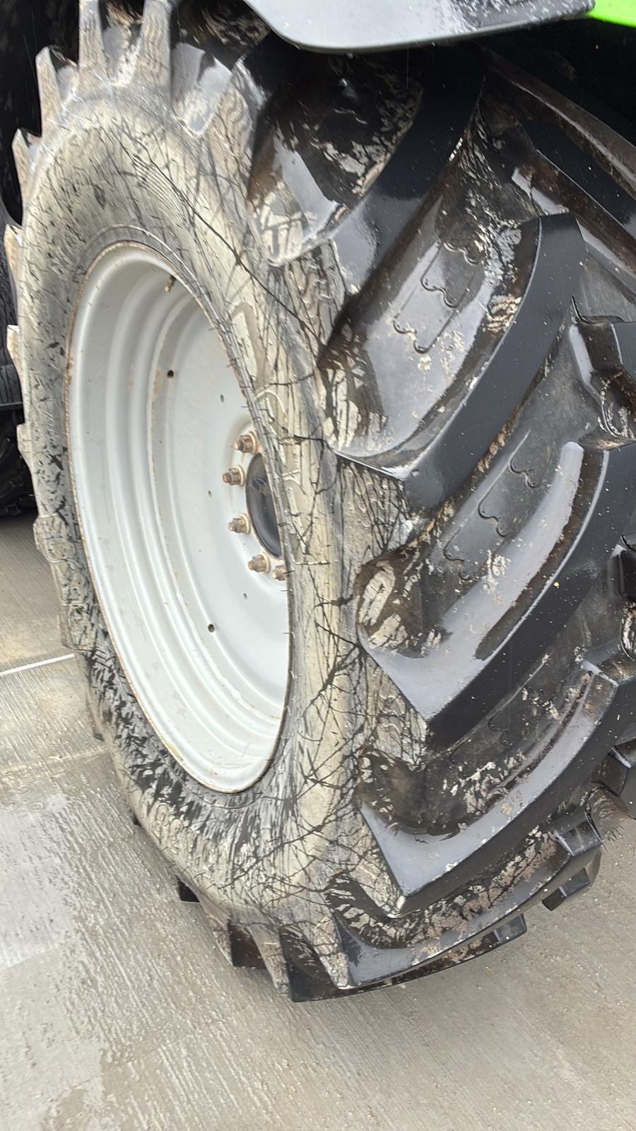 Traktor van het type Deutz Agrotron TTV 610, Gebrauchtmaschine in Möttingen (Foto 3)