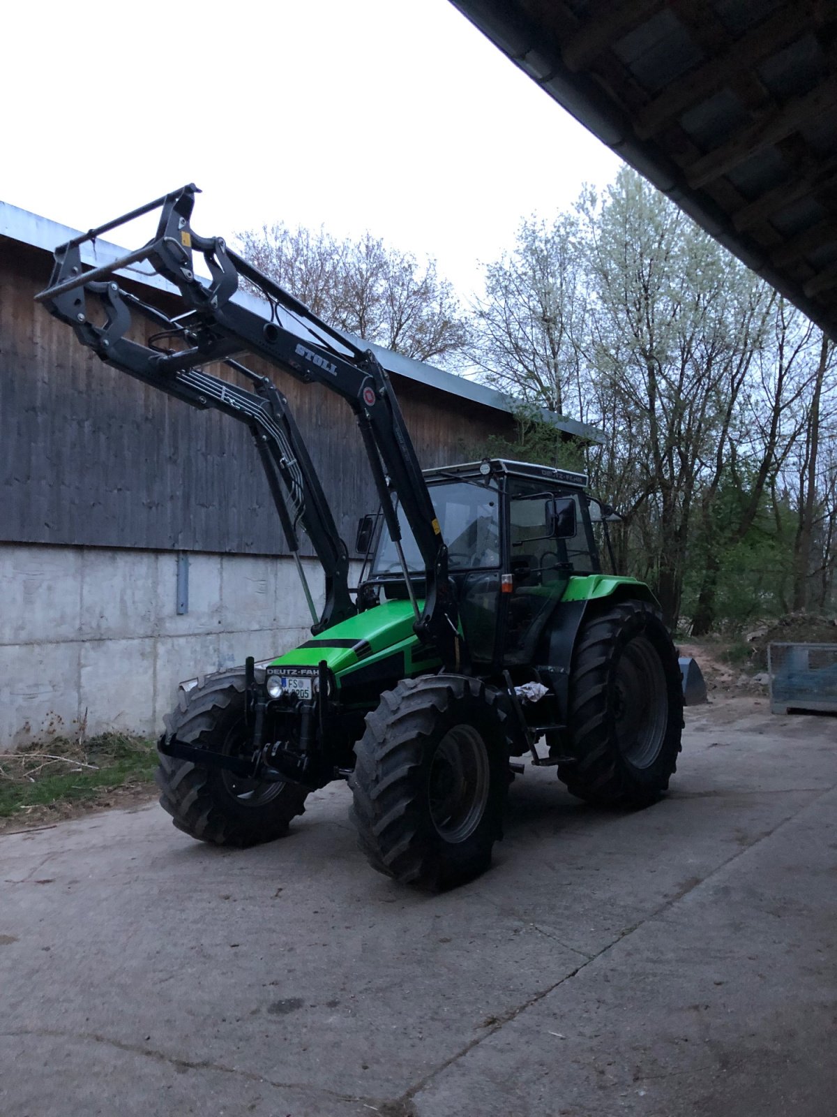 Traktor del tipo Deutz AgroXtra 4.57, Gebrauchtmaschine In Langenbach (Immagine 3)