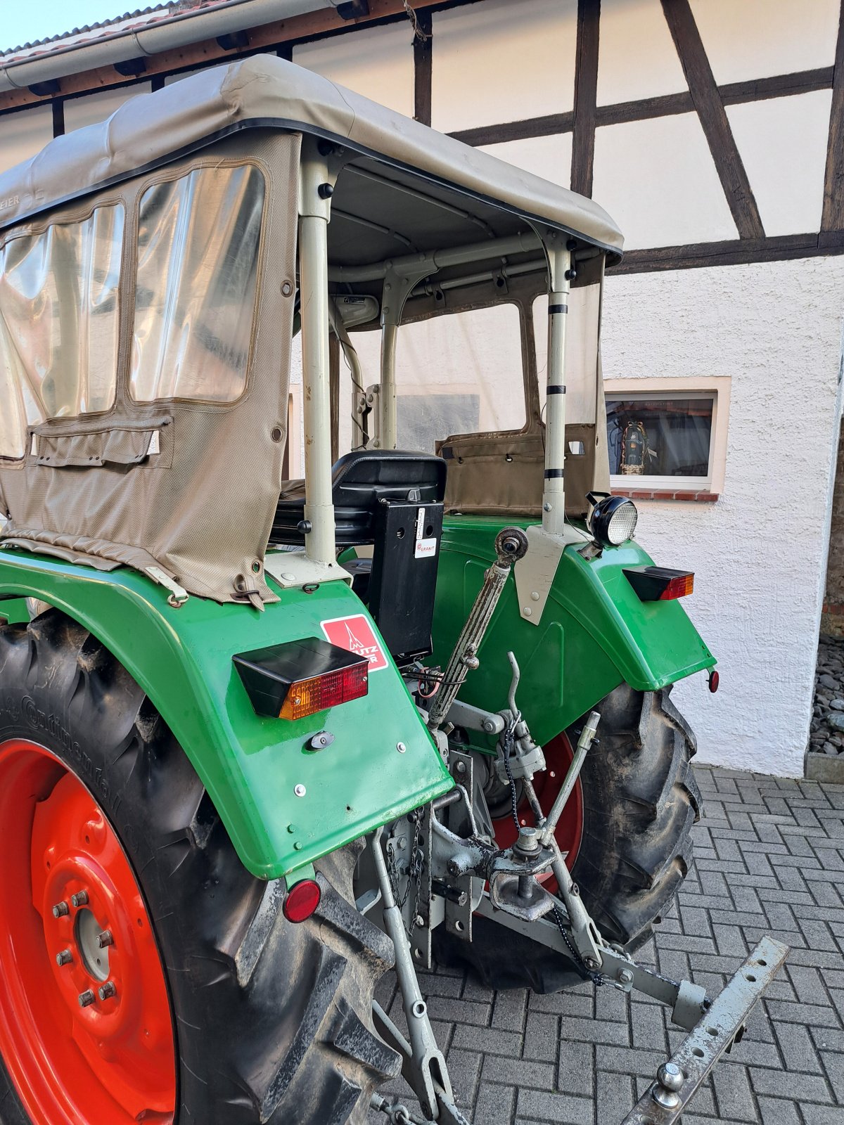 Traktor des Typs Deutz D 4006, Gebrauchtmaschine in Unterwellenborn (Bild 3)