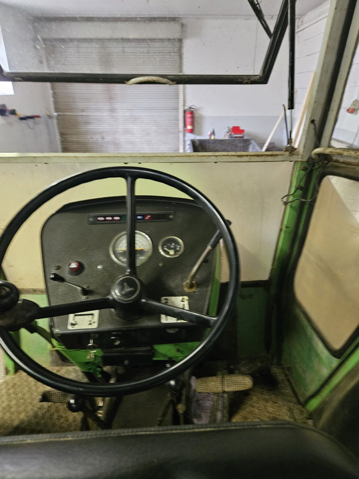 Traktor от тип Deutz D 5206, Gebrauchtmaschine в Schwalbach (Снимка 3)