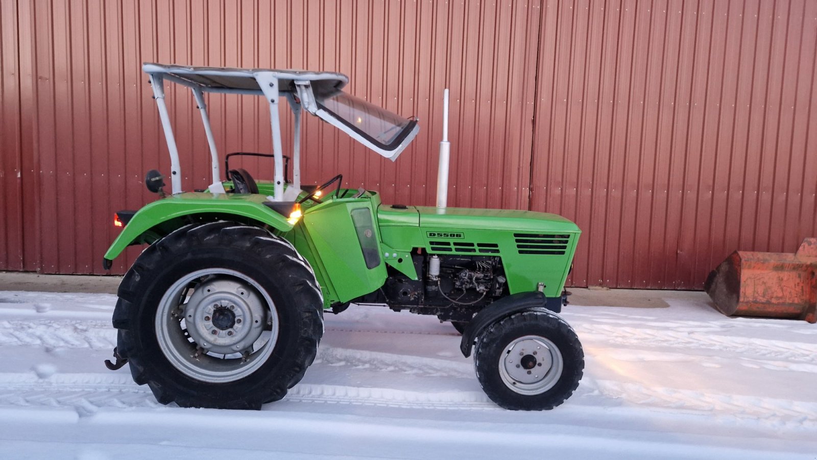 Traktor типа Deutz D 5506 S, Gebrauchtmaschine в Fürstenzell (Фотография 1)