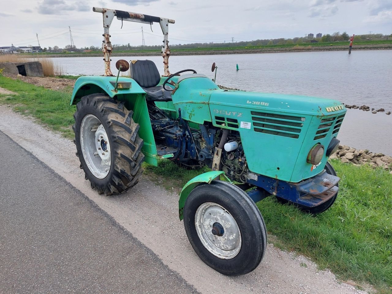 Traktor des Typs Deutz D3006, Gebrauchtmaschine in Ouderkerk aan den IJssel (Bild 2)