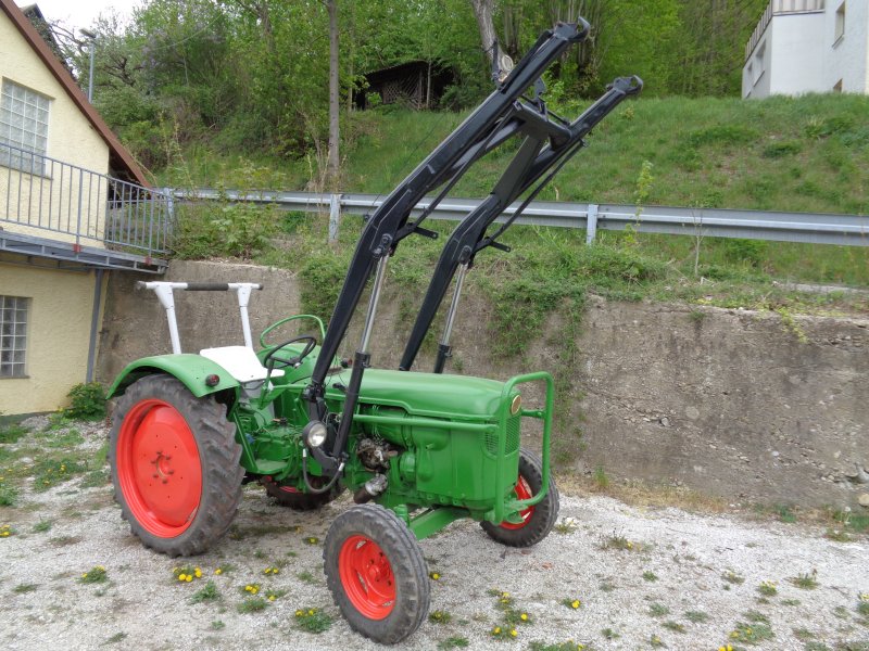 Traktor типа Deutz D40.2 Frontlader, Gebrauchtmaschine в Mistelgau (Фотография 1)