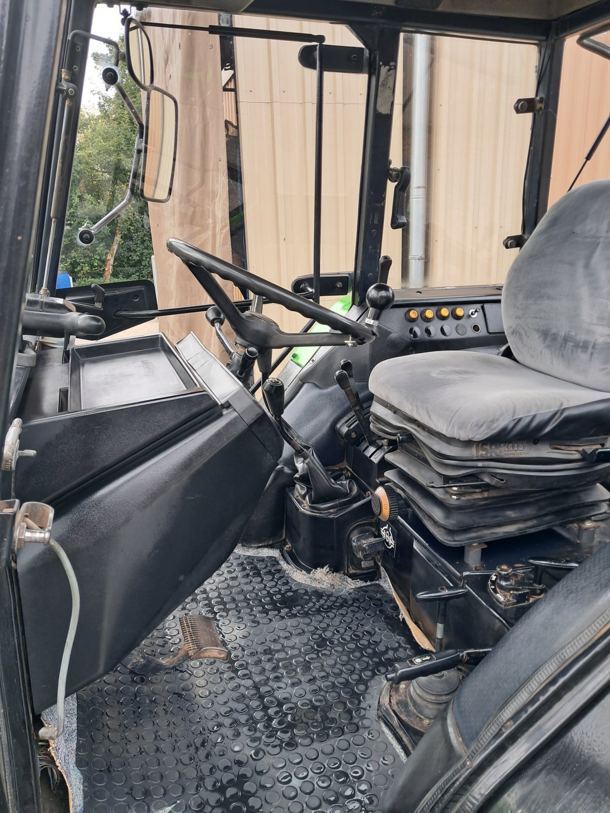 Traktor του τύπου Deutz DX 3.30, Gebrauchtmaschine σε Hettstadt (Φωτογραφία 2)