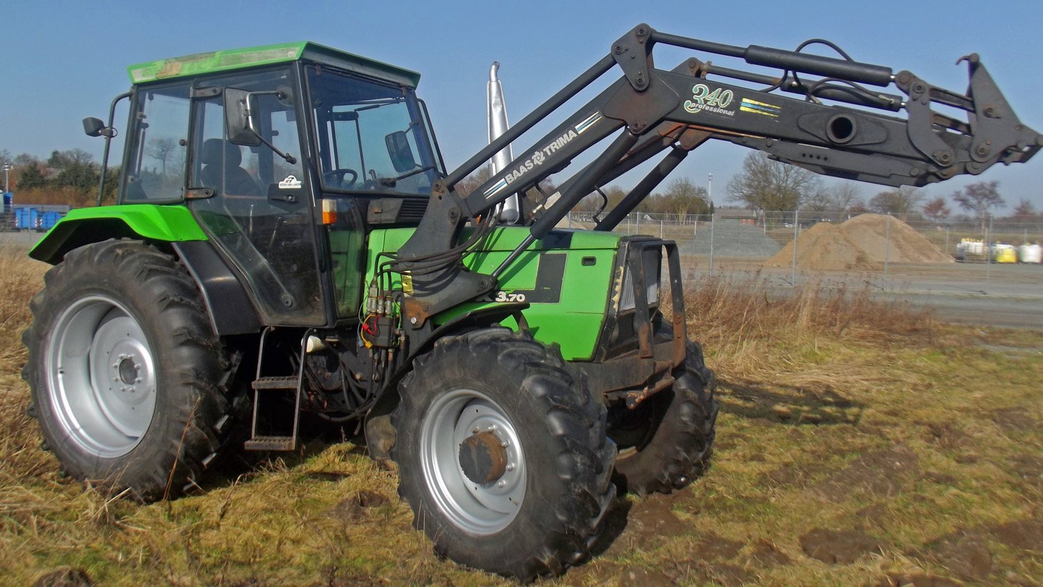 Traktor du type Deutz DX 3.70+ Frontlader, Gebrauchtmaschine en Mittelsdorf (Photo 1)