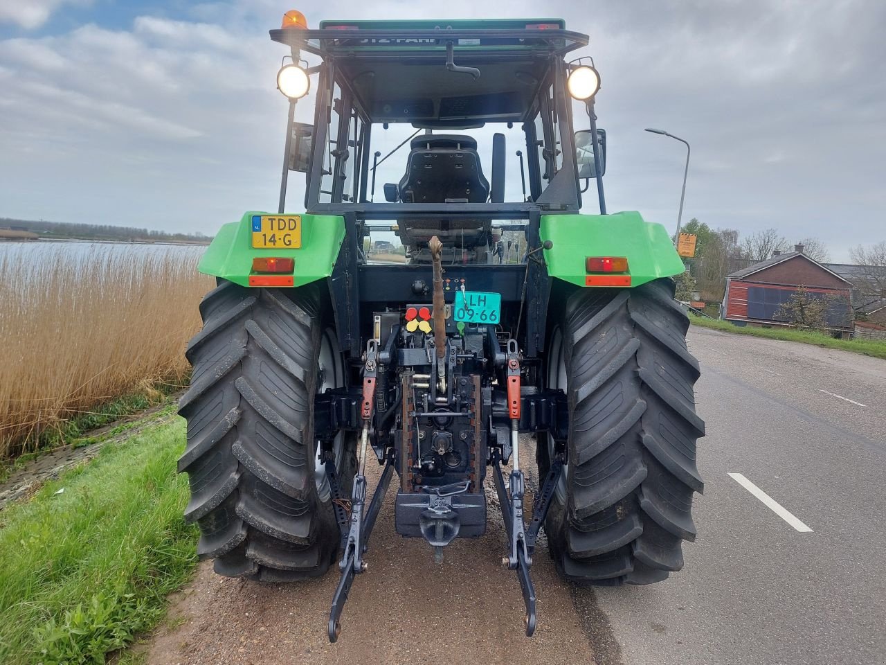 Traktor от тип Deutz DX 4.31, Gebrauchtmaschine в Ouderkerk aan den IJssel (Снимка 4)