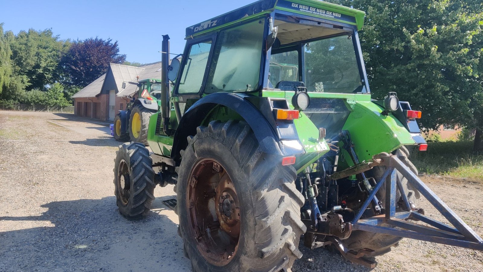 Traktor типа Deutz DX 85 4 WD, Gebrauchtmaschine в Skive (Фотография 4)