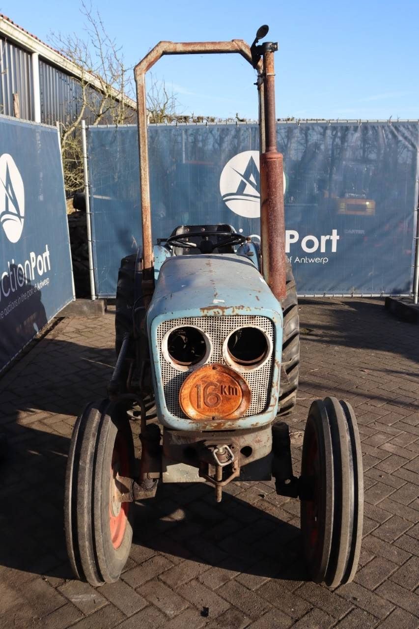 Traktor типа Eicher 3705/74, Gebrauchtmaschine в Antwerpen (Фотография 9)