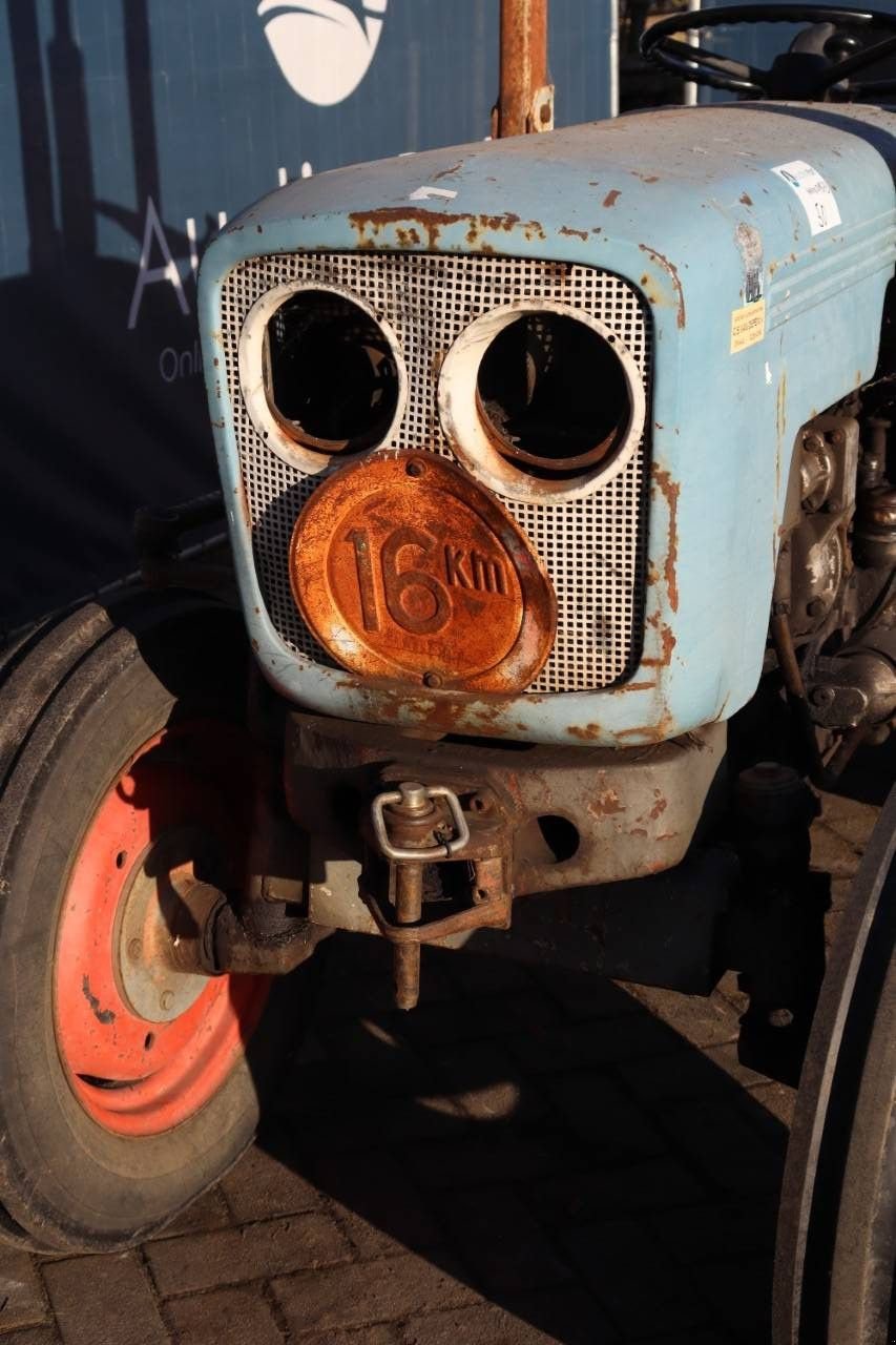 Traktor типа Eicher 3705/74, Gebrauchtmaschine в Antwerpen (Фотография 11)