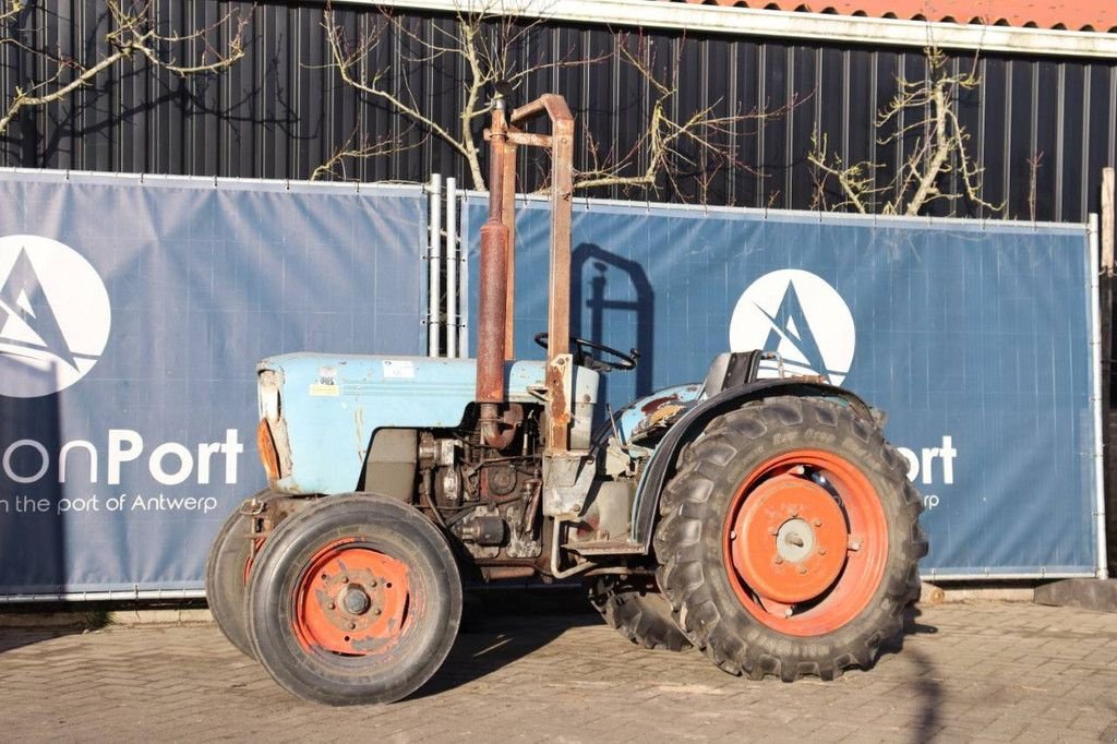 Traktor of the type Eicher 3705/74, Gebrauchtmaschine in Antwerpen (Picture 1)