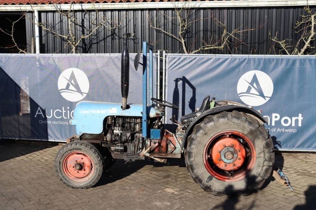 Traktor typu Eicher ES 400, Gebrauchtmaschine w Antwerpen (Zdjęcie 2)