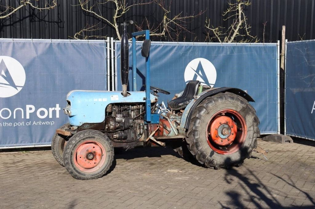 Traktor typu Eicher ES 400, Gebrauchtmaschine w Antwerpen (Zdjęcie 1)