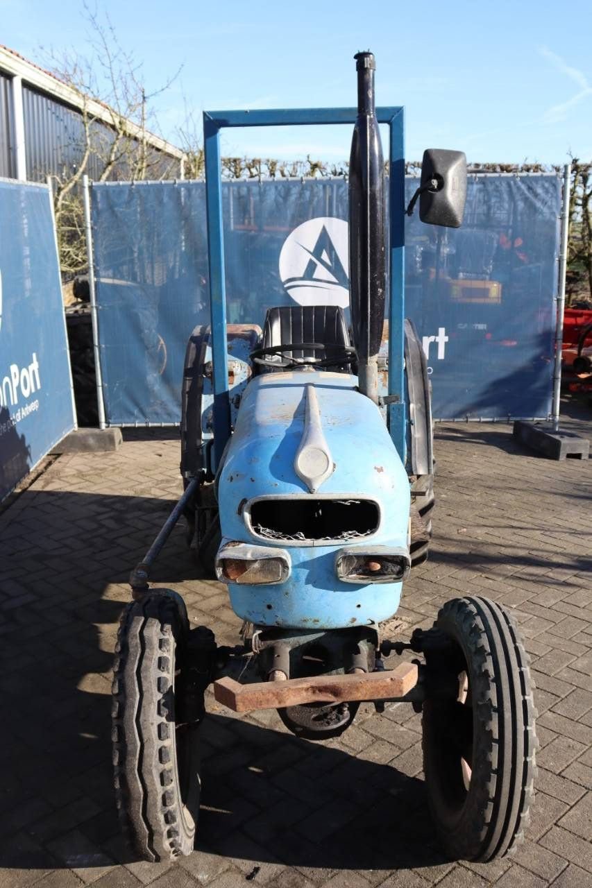 Traktor от тип Eicher ES 400, Gebrauchtmaschine в Antwerpen (Снимка 9)