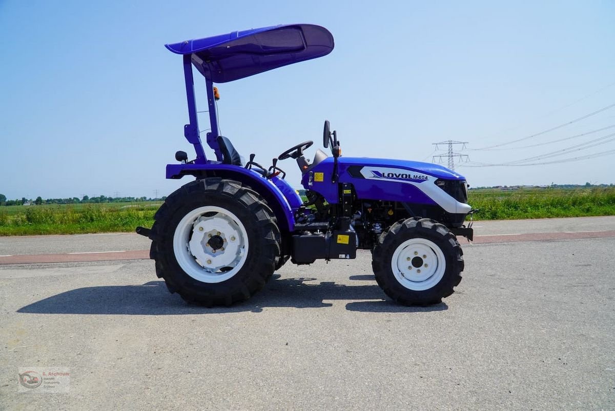 Traktor of the type Eurotrac Lovol M404R, Neumaschine in Dimbach (Picture 3)