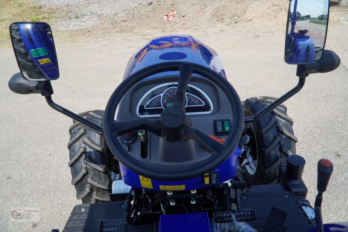 Traktor of the type Eurotrac Lovol M404R, Neumaschine in Dimbach (Picture 12)