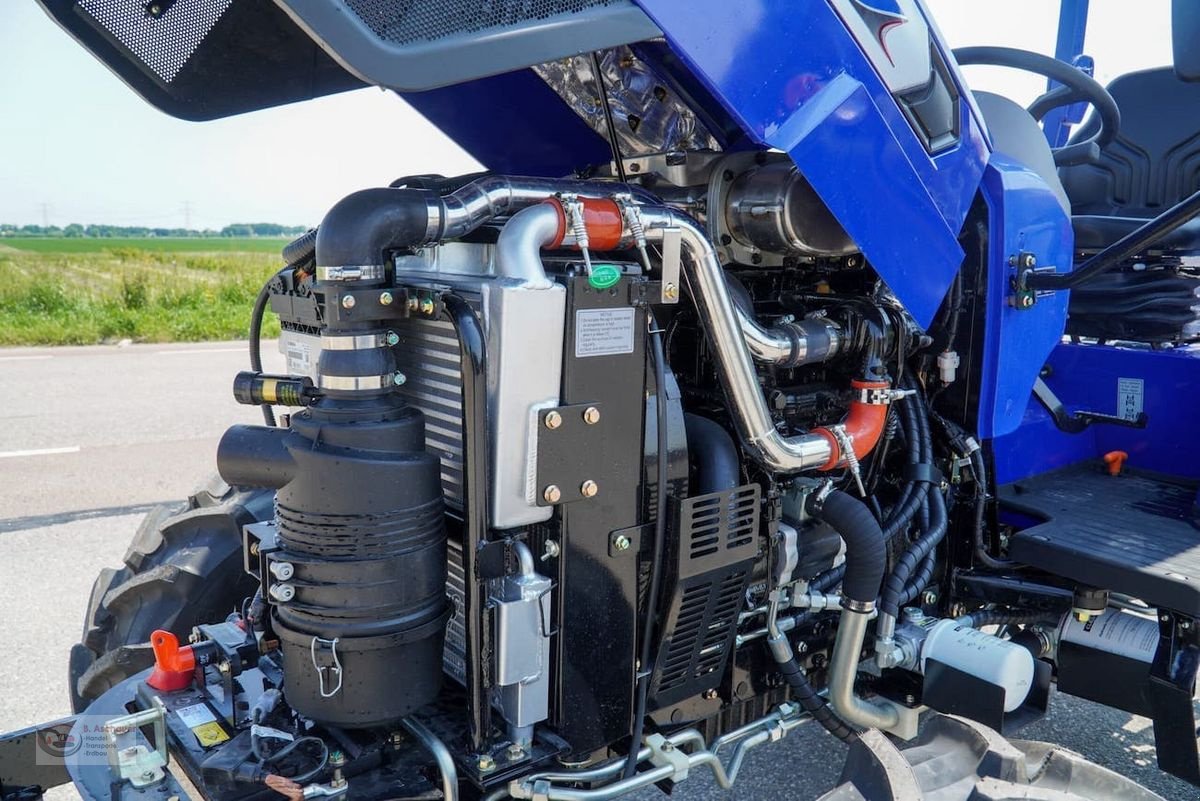 Traktor of the type Eurotrac Lovol M404R, Neumaschine in Dimbach (Picture 17)