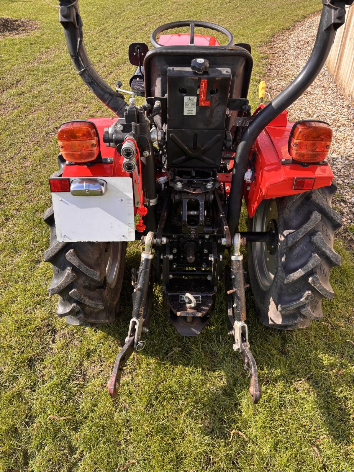 Traktor typu Farmtrac 224D, Gebrauchtmaschine w Den Bommel (Zdjęcie 3)