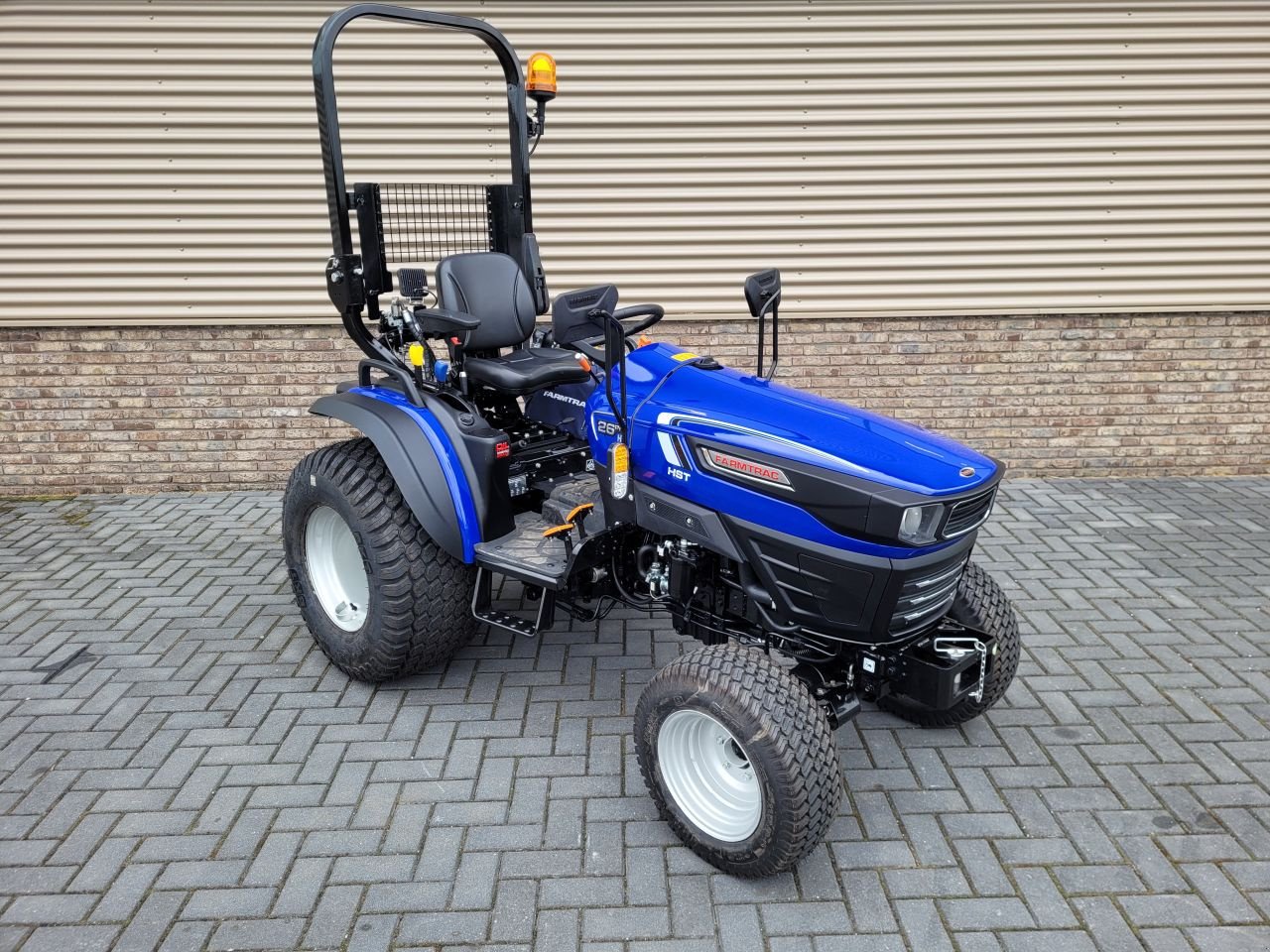 Traktor of the type Farmtrac 26 hst pro, Neumaschine in Houten (Picture 7)