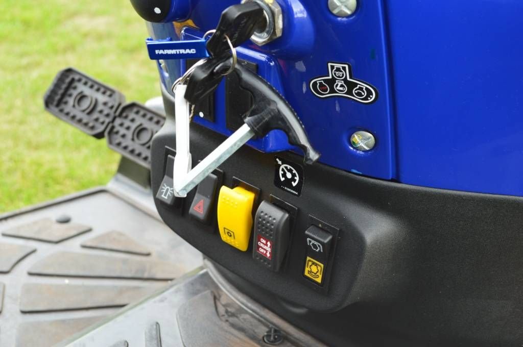 Traktor типа Farmtrac FT 26 HST Pro Compacttractor, Gebrauchtmaschine в Erichem (Фотография 8)