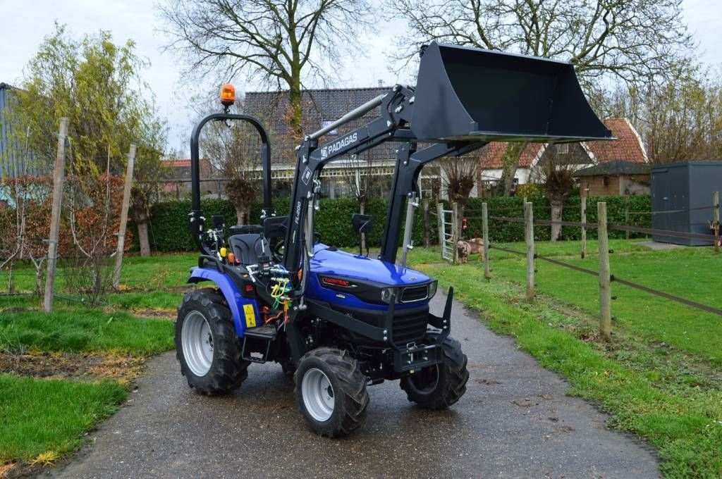 Traktor типа Farmtrac FT26 HST + voorlader compacttractor, Neumaschine в Erichem (Фотография 2)
