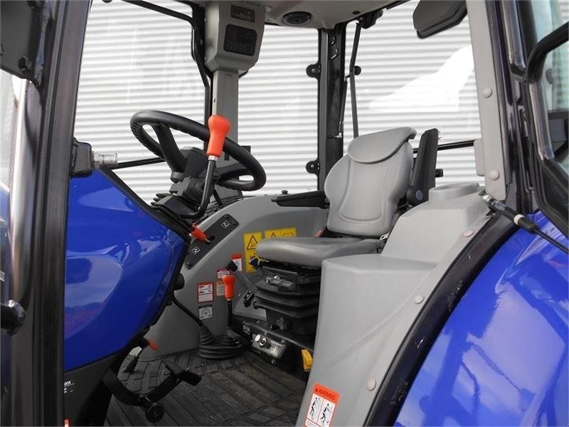 Traktor типа Farmtrac FT6075E 4WD, Gebrauchtmaschine в Mern (Фотография 9)