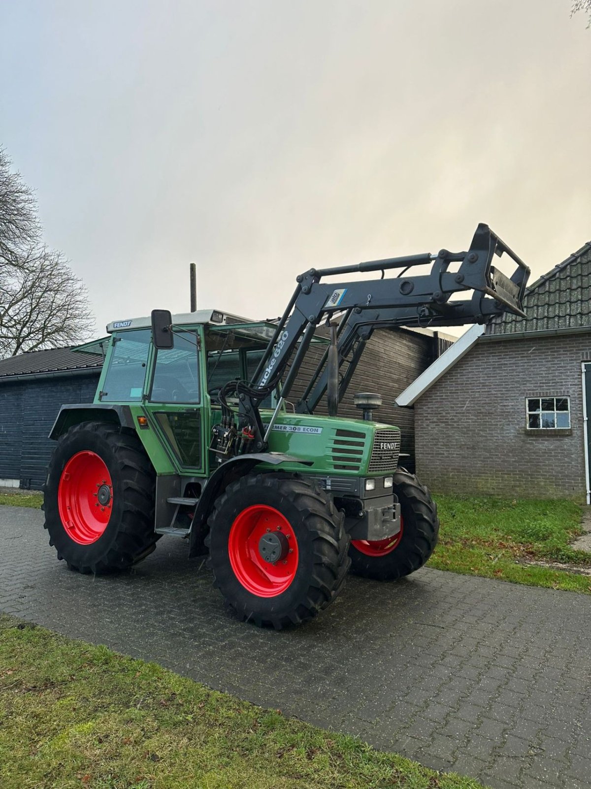Traktor van het type Fendt -, Gebrauchtmaschine in zwolle (Foto 2)
