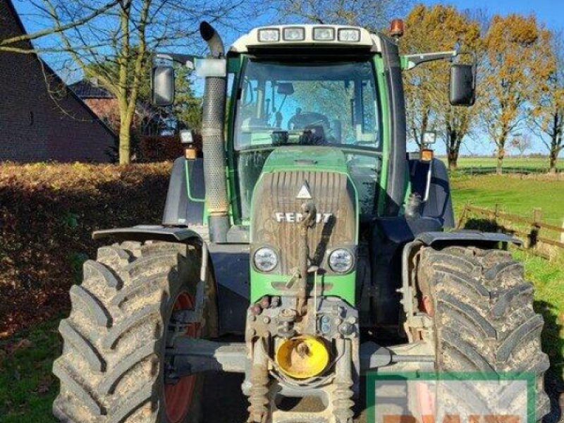 Fendt ** 718 Com 3 ** Frontzapfwelle **, Gebrauchtmaschine, Έτος κατασκευής: 2012, Ώρες λειτουργίας: 7625 Ώρες (Φωτογραφία 1) Traktor του τύπου Fendt ** 718 Com 3 ** Frontzapfwelle **, Gebrauchtmaschine σε Rommerskirchen (Φωτογραφία 1)