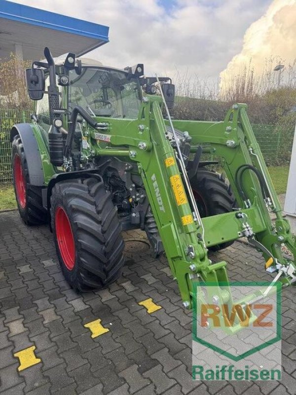 Traktor of the type Fendt * Fendt 211 S  Profi + Setting 2 *, Ausstellungsmaschine in Rommerskirchen (Picture 1)