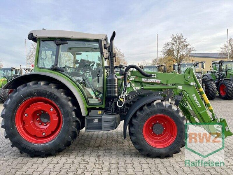 Traktor типа Fendt * Fendt 211 S  Profi + Setting 2 *, Ausstellungsmaschine в Rommerskirchen (Фотография 4)