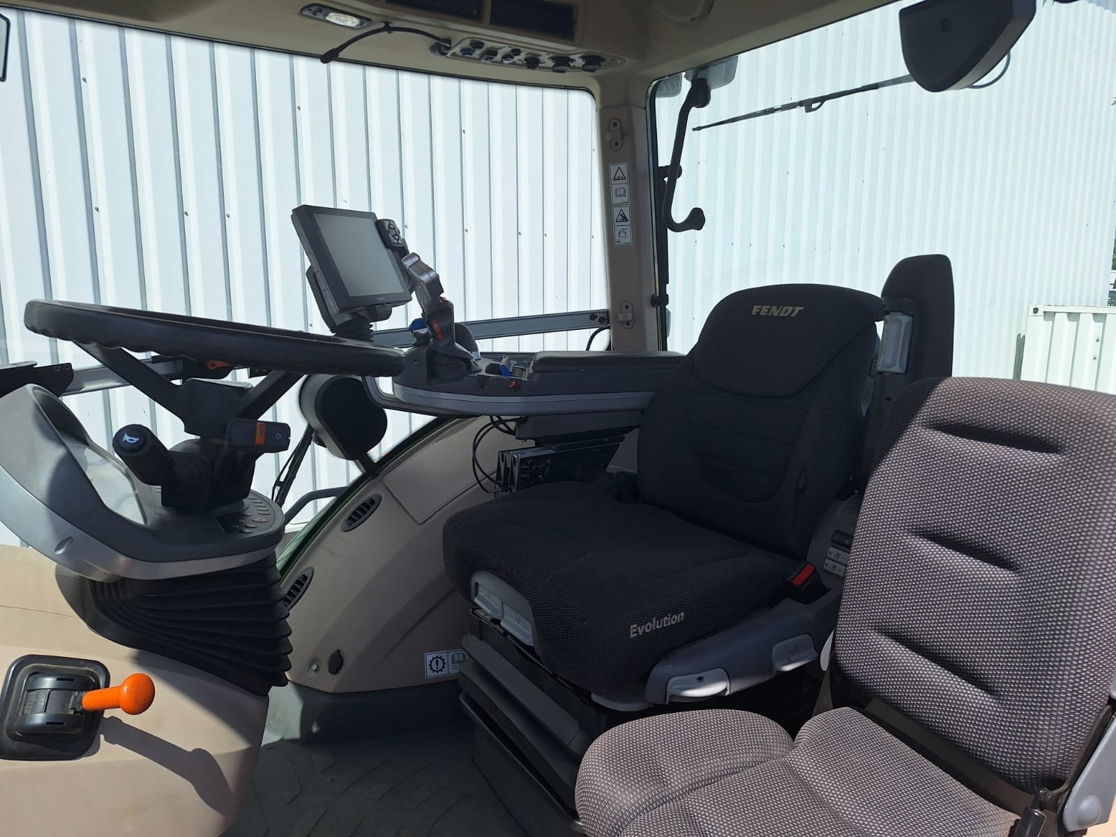 Traktor типа Fendt 1042 Vario S4 Profi+, Gebrauchtmaschine в Holle- Grasdorf (Фотография 15)