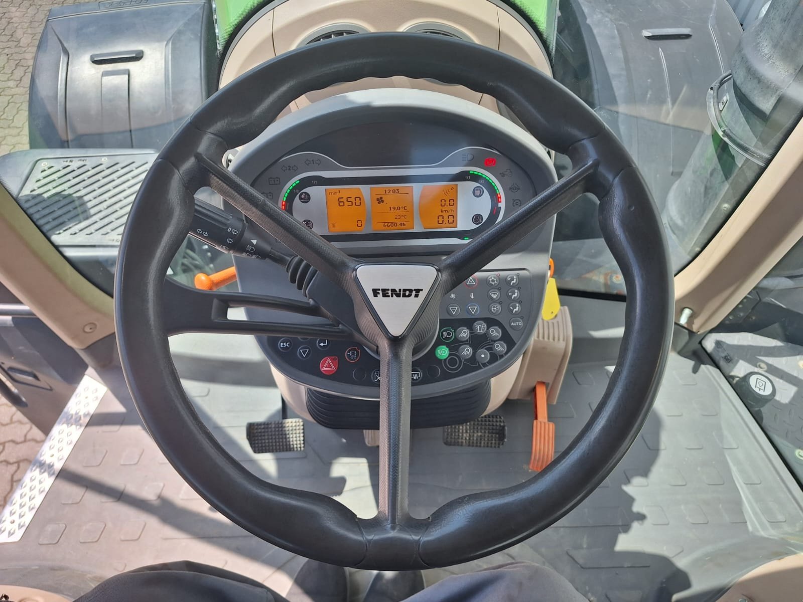 Traktor типа Fendt 1042 Vario S4 Profi+, Gebrauchtmaschine в Holle- Grasdorf (Фотография 19)