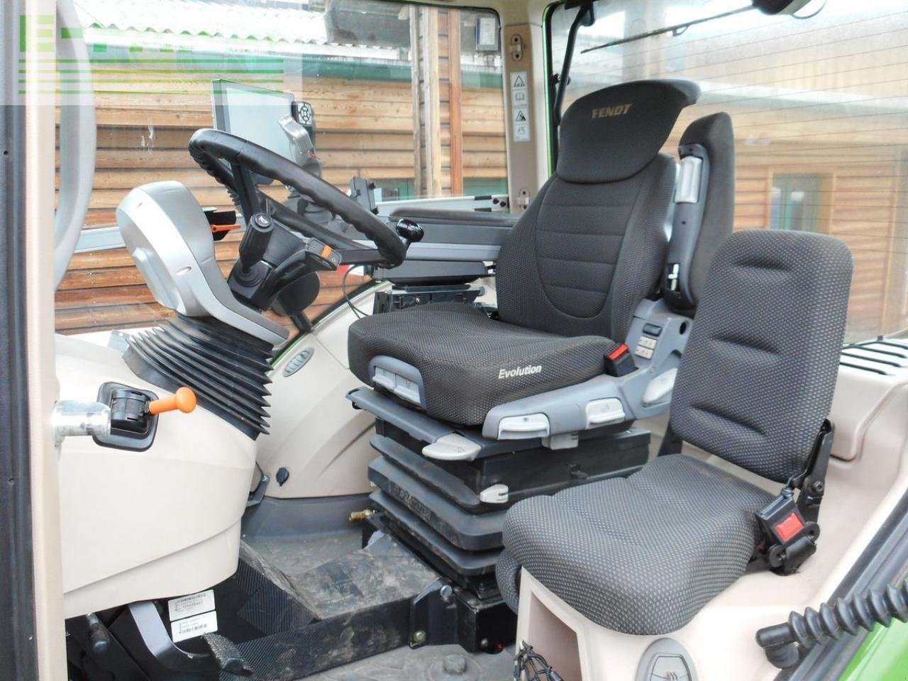 Traktor типа Fendt 1042 vario, Gebrauchtmaschine в ST. NIKOLAI/DR. (Фотография 8)