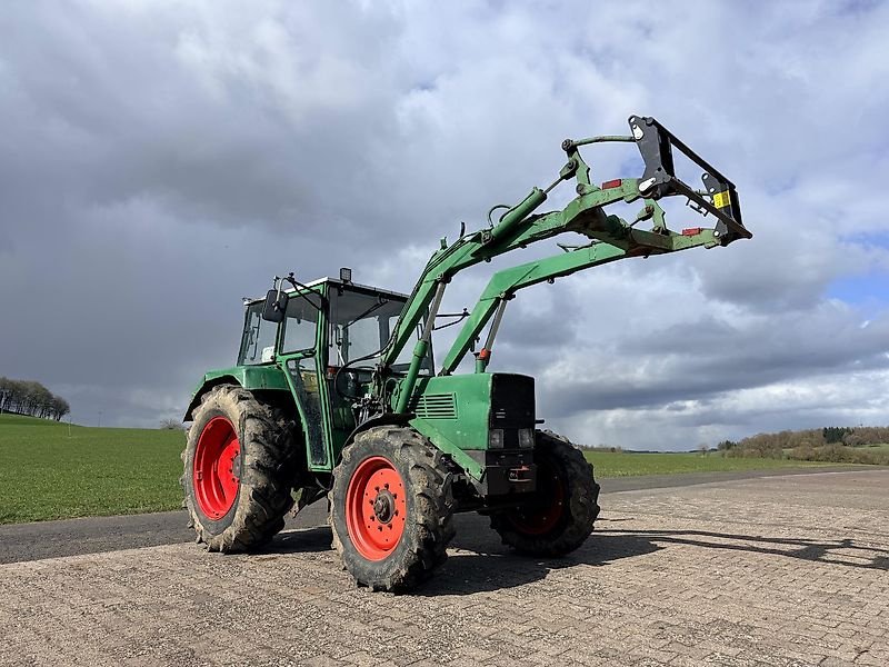 Traktor du type Fendt 105 LSA Allrad mit Frontlader, Gebrauchtmaschine en Steinau  (Photo 1)