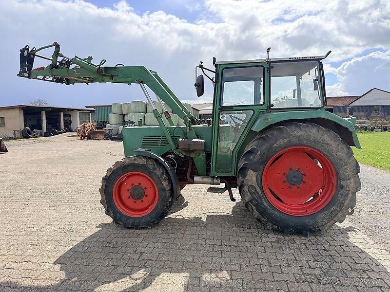 Traktor du type Fendt 105 LSA Allrad mit Frontlader, Gebrauchtmaschine en Steinau  (Photo 7)