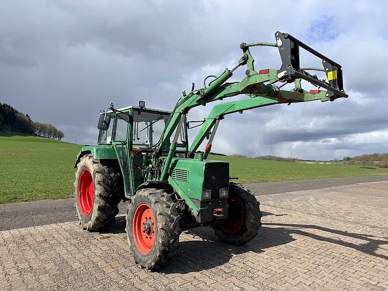 Traktor du type Fendt 105 LSA Allrad mit Frontlader, Gebrauchtmaschine en Steinau  (Photo 2)