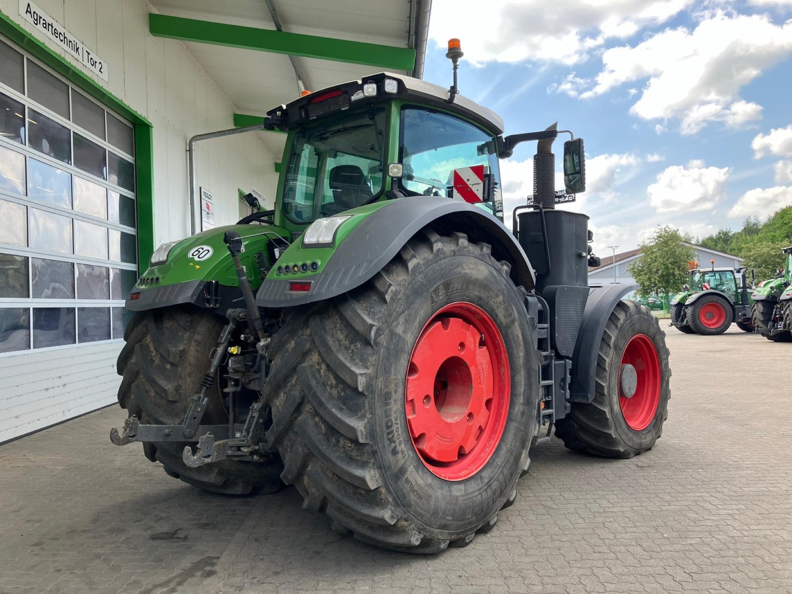 Traktor des Typs Fendt 1050 Gen 2, Gebrauchtmaschine in Elmenhorst-Lanken (Bild 5)