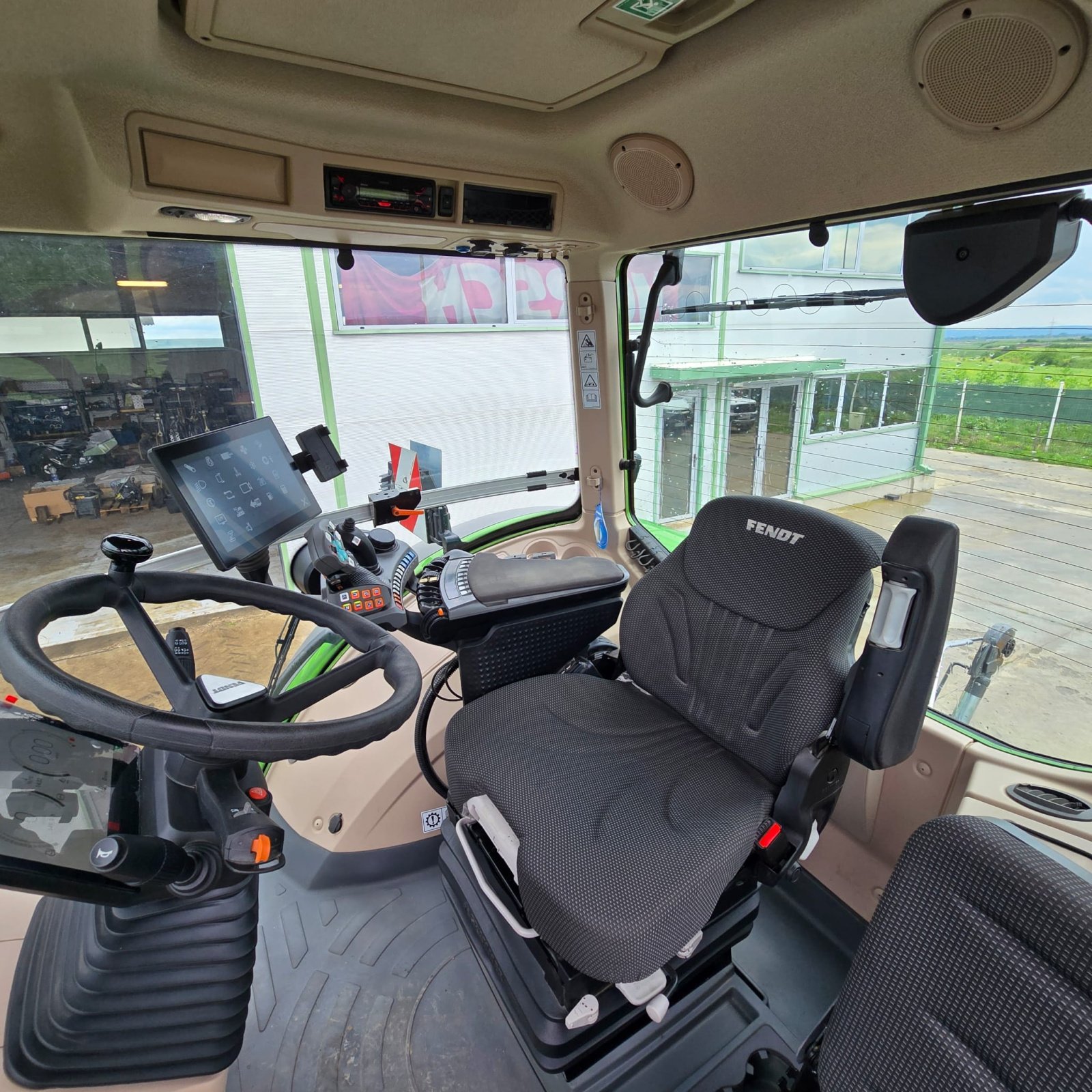 Traktor от тип Fendt 1050 Vario Gen3 Profi+, Gebrauchtmaschine в Orţişoara (Снимка 7)