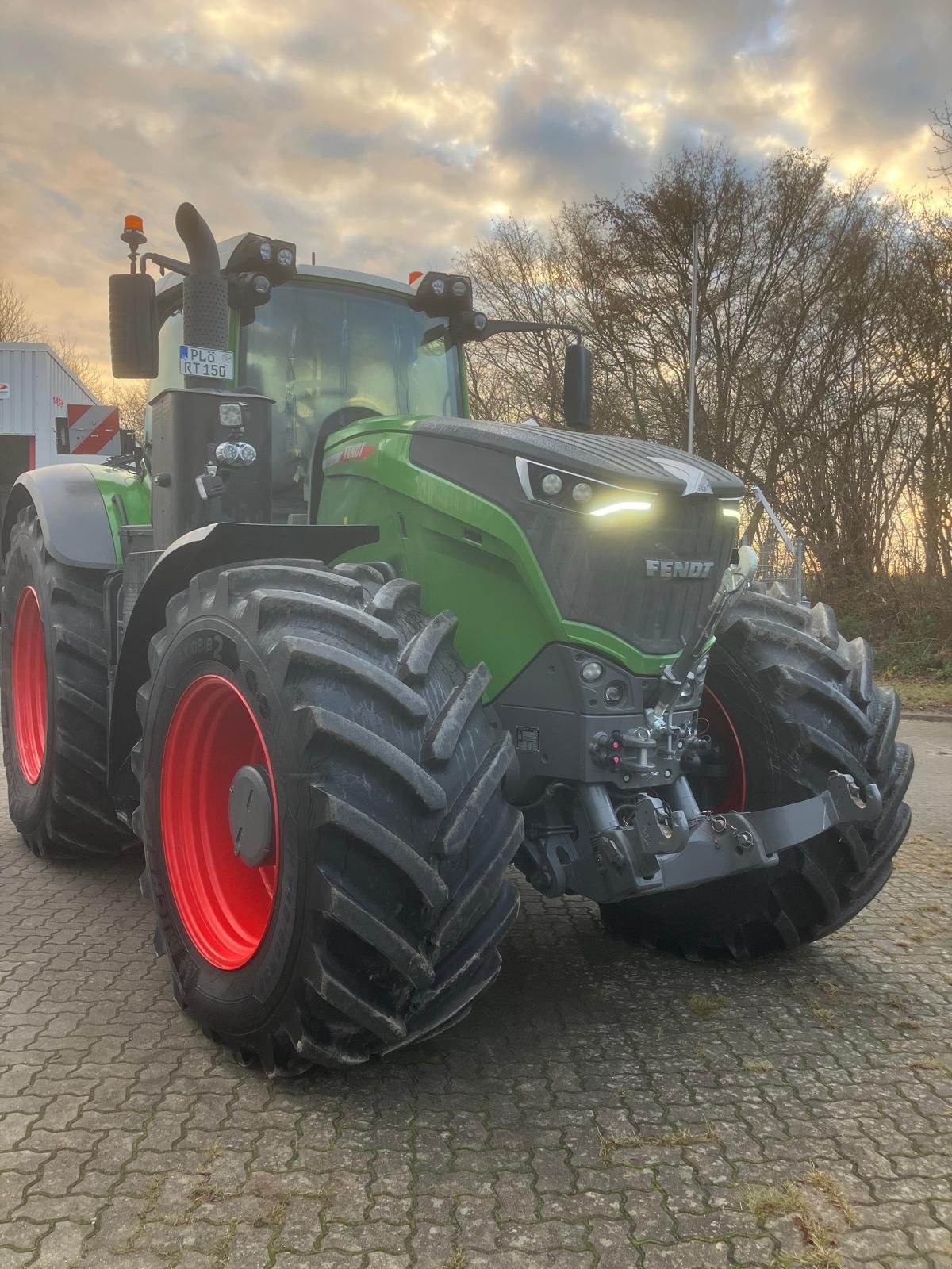 Traktor tipa Fendt 1050 Vario Gen3 Profi +, Gebrauchtmaschine u Eutin (Slika 1)