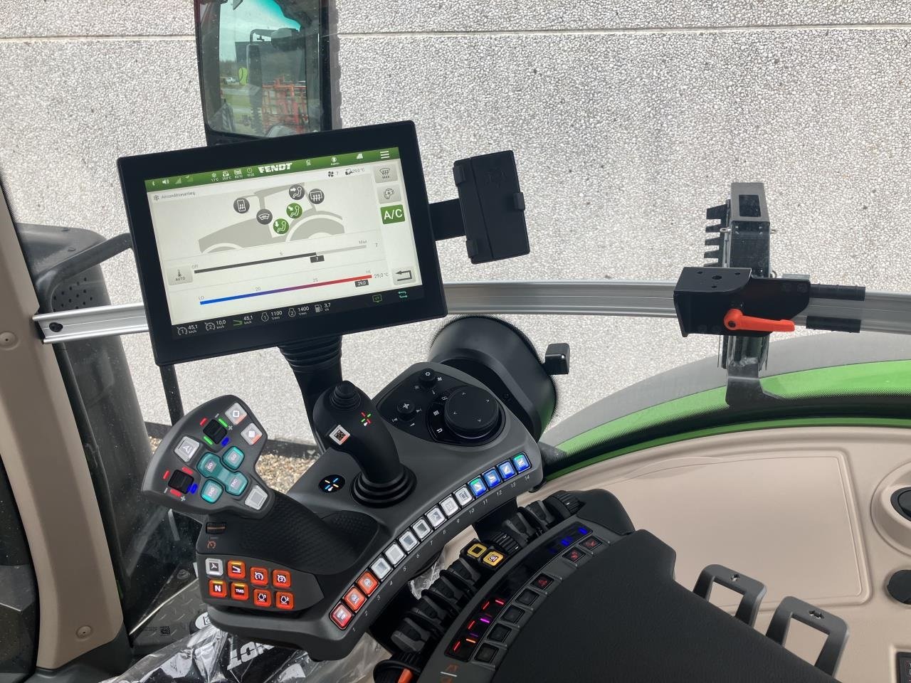 Traktor tipa Fendt 1050 VARIO GEN3, Gebrauchtmaschine u Holstebro (Slika 4)