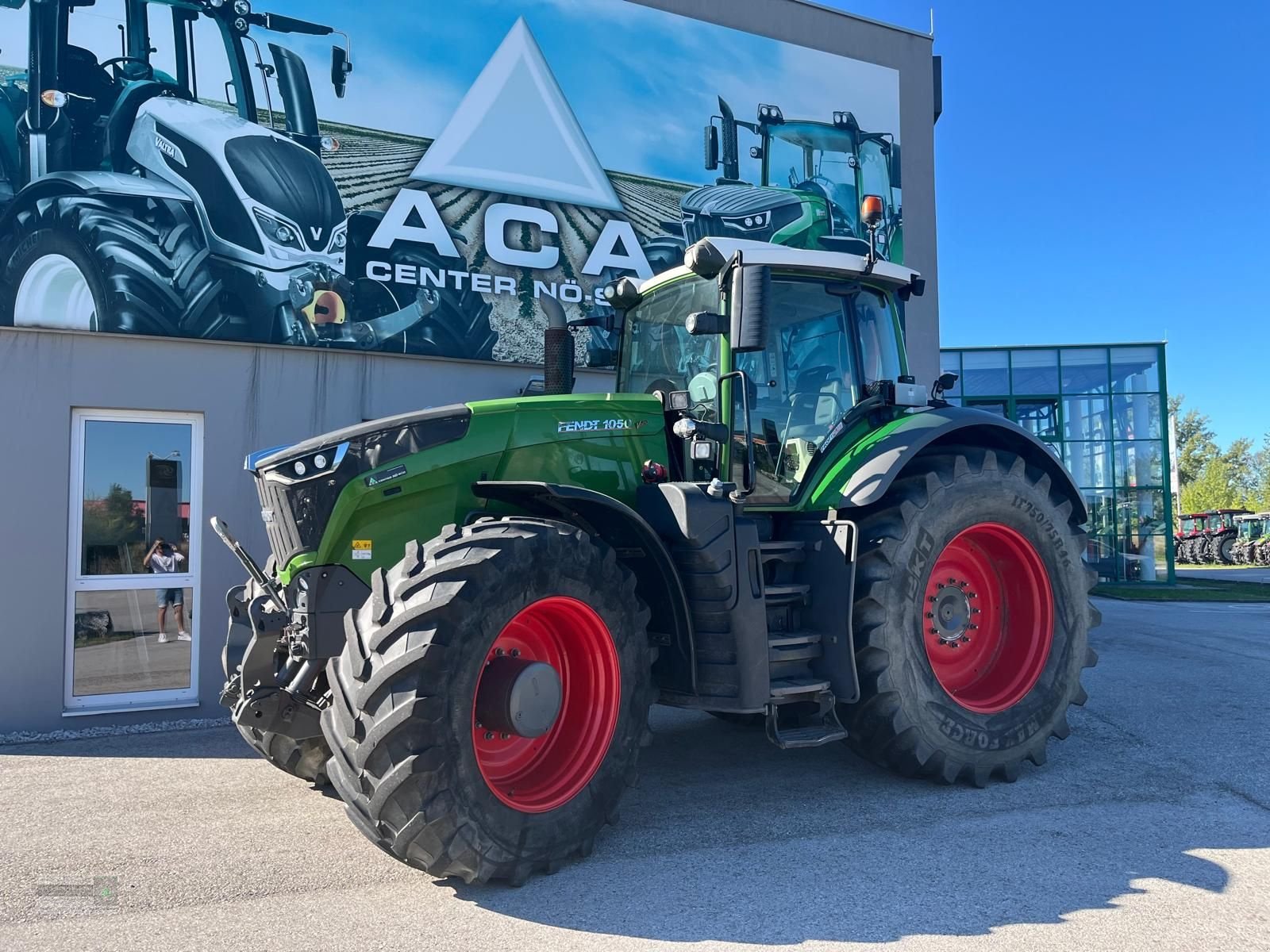 Traktor типа Fendt 1050 Vario ProfiPlus, Gebrauchtmaschine в Gerasdorf (Фотография 3)